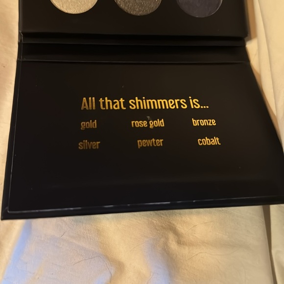 All that Shimmers Eye Palette NEW IN BOX - perfect for any occasion!!! - Picture 2 of 6